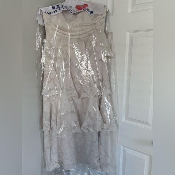 Selfie Leslie Giavana Strapless Layered Midi Dress Floral Embossed Cream - Picture 8 of 10